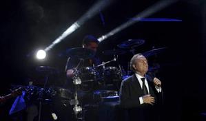 Fiscal&iacute;a espa&ntilde;ola no permite a&uacute;n que Julio Iglesias acceda a la denuncia en su contra