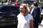 La hija de González Urrutia denuncia extorsiones para obligar a su padre a abandonar su lucha