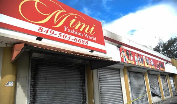 Incendio afecta nueve locales comerciales en Santiago