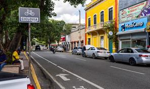 Entre tapones y la bicicleta: planes de ciclov&iacute;as que no despegan en Santo Domingo y Santiago