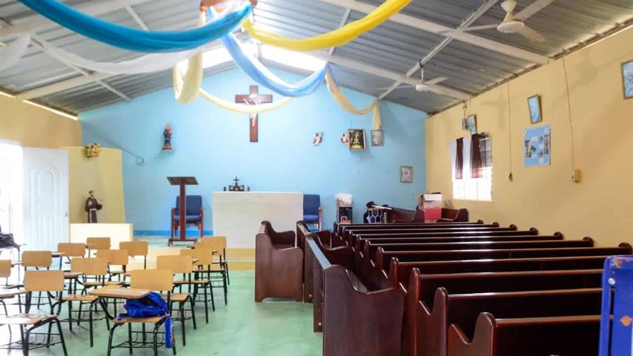 Comunidad de Santiago suspende docencia por promesas incumplidas de construcci&oacute;n de escuela