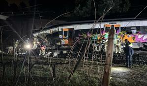Varios heridos al chocar un tren con un muro ca&iacute;do en las v&iacute;as en regi&oacute;n espa&ntilde;ola de Catalu&ntilde;a