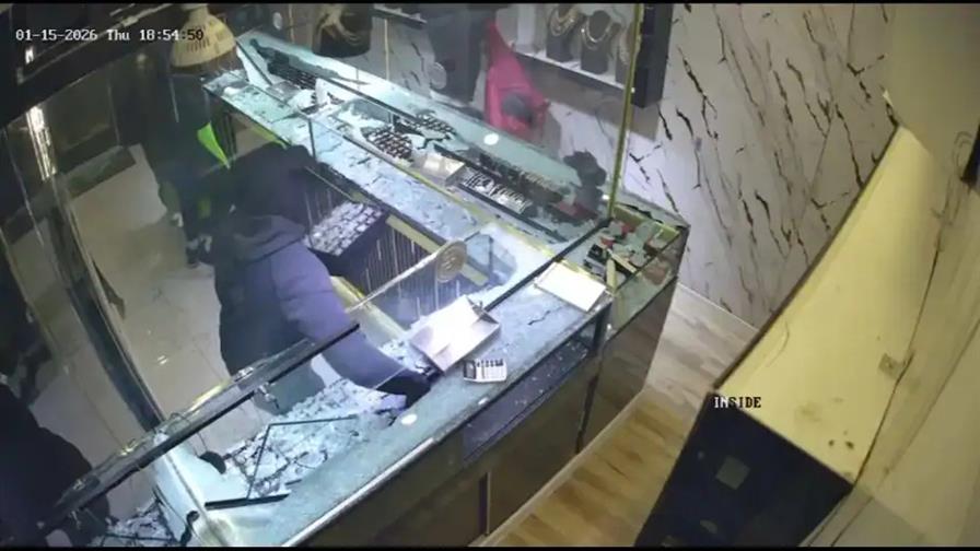 Roban joyería de un dominicano en Nueva Jersey y sustraen más de US$1.5 millones en mercancía Roban joyería de un dominicano en Nueva Jersey y sustraen más de US$1.5 millones en mercancía