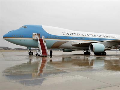 Avión de Trump sufre «problema eléctrico menor»