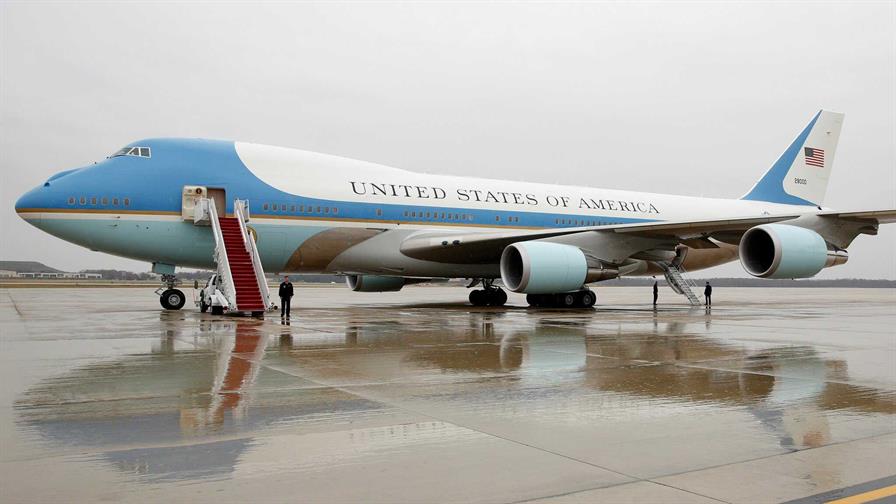 Avi&oacute;n de Trump sufre problema el&eacute;ctrico menor y ser&aacute; reemplazado para viajar a Davos