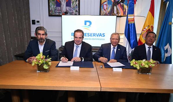 Banreservas y CaixaBank renuevan acuerdo para el env&iacute;o de remesas desde Espa&ntilde;a