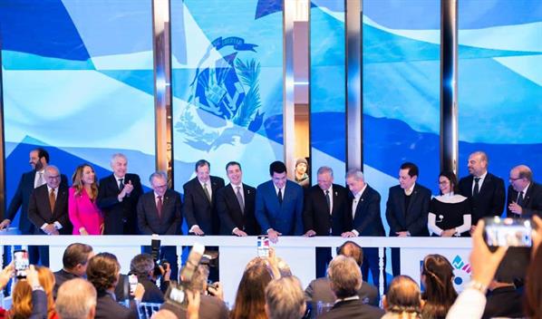 David Collado inaugura stand dominicano en Fitur 2026