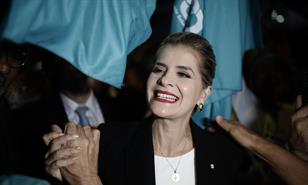 La oficialista Laura Fern&aacute;ndez podr&iacute;a ganar en primera ronda en Costa Rica, seg&uacute;n encuesta