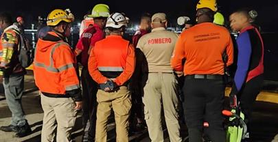 Muere conductor de cami&oacute;n tras perder el control y caer al r&iacute;o Ozama