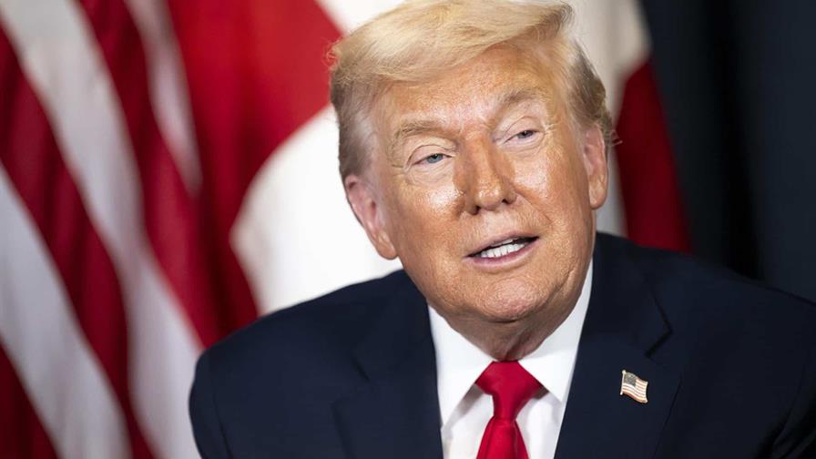 Trump amenaza al New York Times tras la publicaci&oacute;n de un sondeo desfavorable