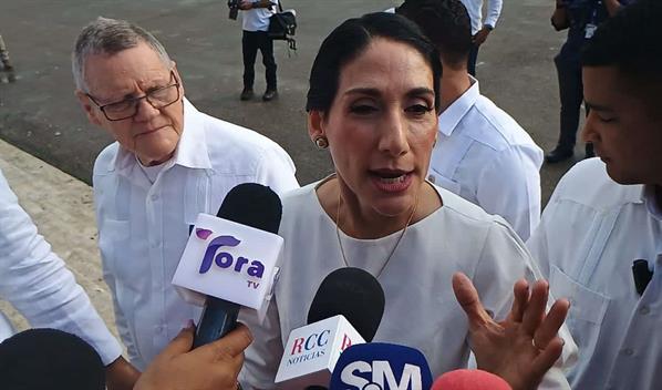 Raquel, no tengo fuerzas: el presidente Abinader est&aacute; afectado por un virus gripal