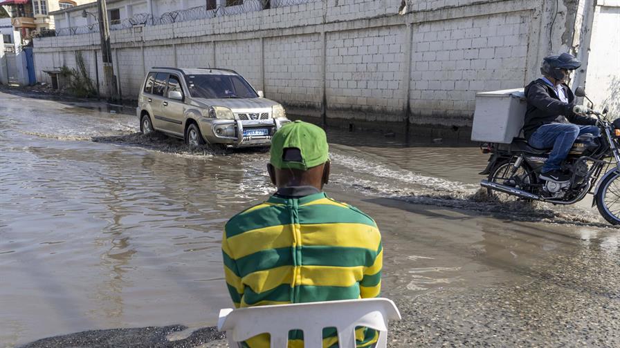 Laguna urbana en Santo Domingo Oeste: un problema conocido y sin solución Laguna urbana en Santo Domingo Oeste: un problema conocido y sin solución