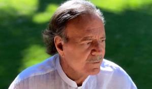 Iglesias publica mensajes de WhatsApp de sus empleadas para demostrar su inocencia