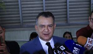 El presidente de la JCE advierte portadores de c&eacute;dula falsa van a caer presos si van a renovarla