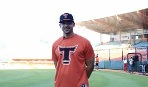 V&iacute;ctor Est&eacute;vez: Jean Carlos Mej&iacute;a seguir&aacute; como el relevista del octavo de los Toros