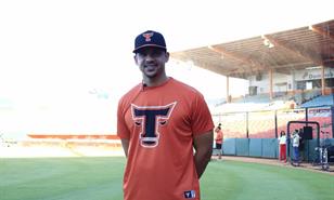 V&iacute;ctor Est&eacute;vez: Jean Carlos Mej&iacute;a seguir&aacute; como el relevista del octavo de los Toros