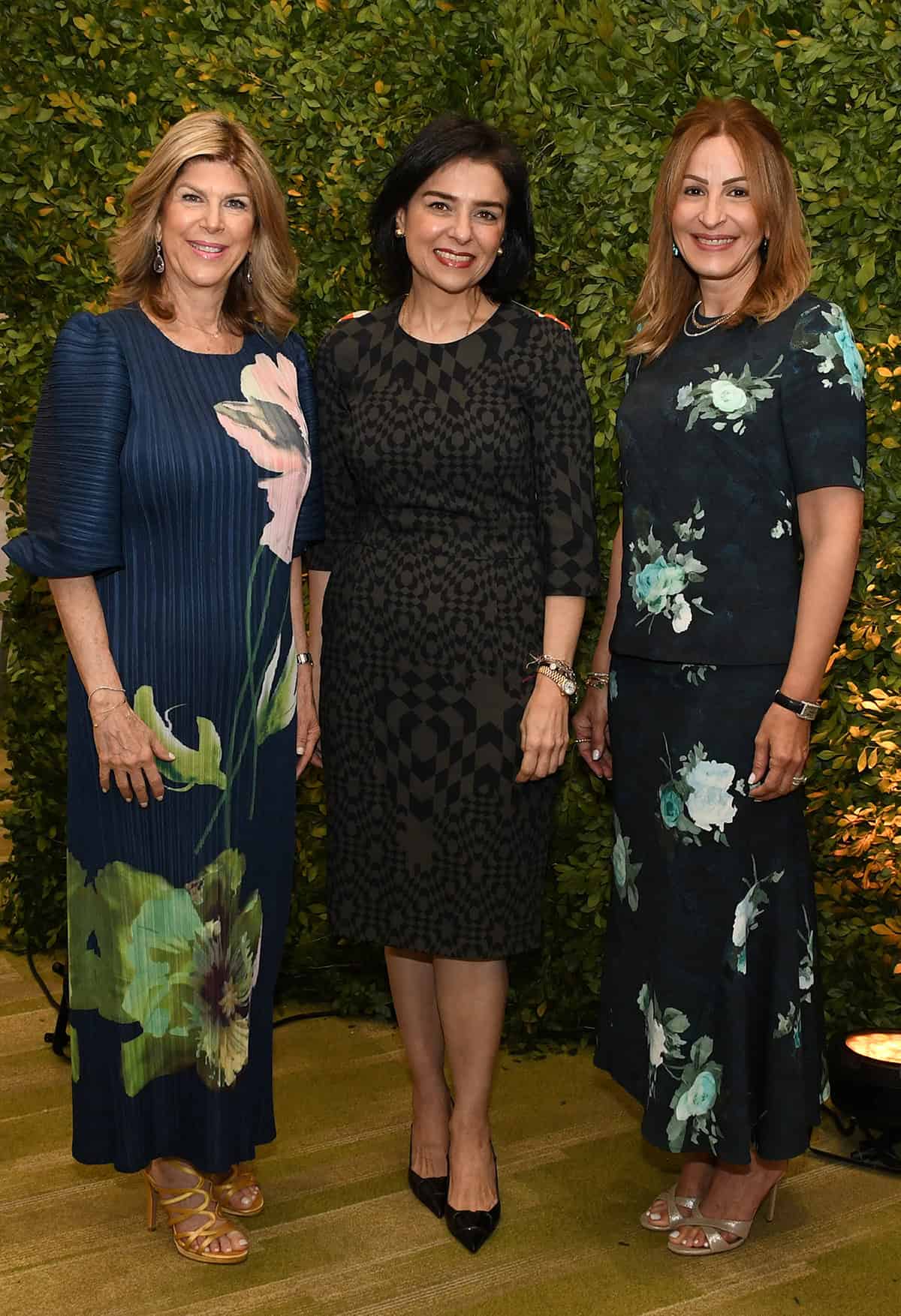 Mar&iacute;a Carmen Ricart, Sandra Sebelen y Katherine de Heinsen.