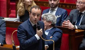 El gobierno franc&eacute;s supera la censura y avanza en adopci&oacute;n de presupuestos de 2026