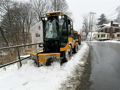 NY busca trabajadores temporales en para el programa de nieve