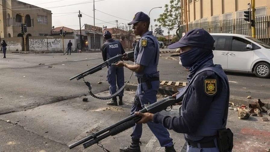Un profesor mata a tiros a tres maestras en una escuela y se suicida en Sudáfrica Un profesor mata a tiros a tres maestras en una escuela y se suicida en Sudáfrica