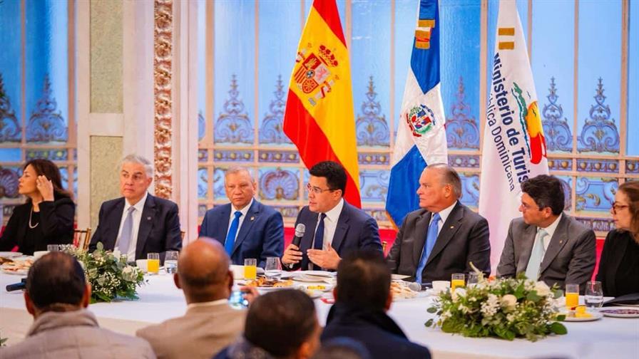 RD logra acuerdos por m&aacute;s de US$13,370 millones en Fitur 2026