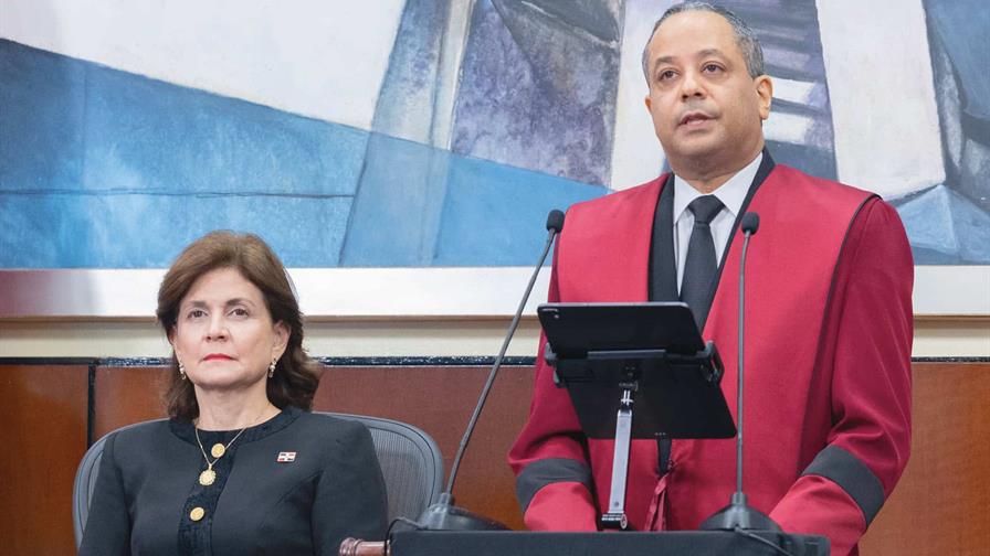 Presidente del TC regaña al Ministerio Público por continuar con los motes en expedientes Presidente del TC regaña al Ministerio Público por continuar con los motes en expedientes