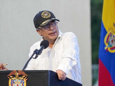 Petro condiciona corredor humanitario venezolanos a Noboa