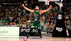 El Unicaja remonta liderado por el dominicano Chris Duarte y vence en la pr&oacute;rroga