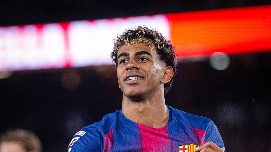 Lamine Yamal está en camino para jugar a su máximo nivel, dice Flick