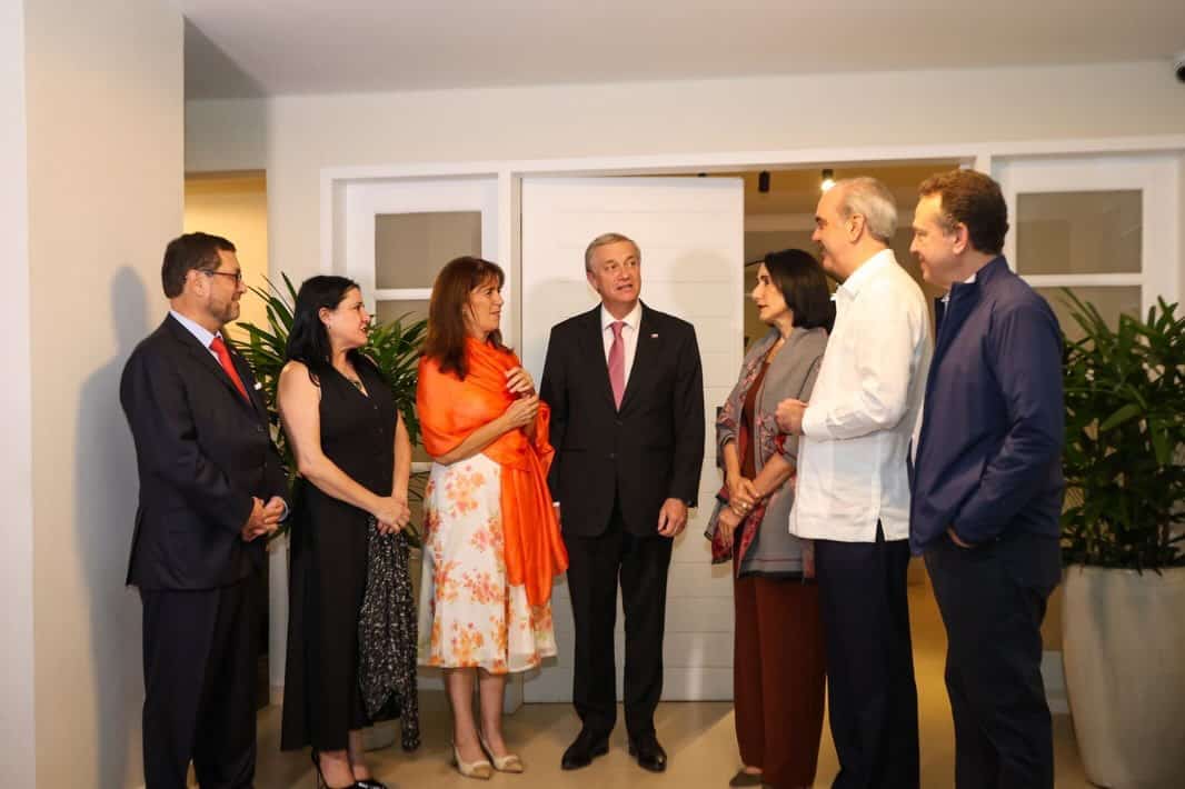 Recibimiento de&nbsp;Jos&eacute; Antonio Kast y Mar&iacute;a P&iacute;a Adriasola en Casa Presidencial de Santiago.