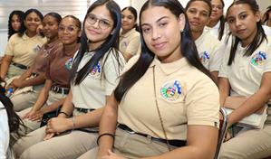 Abinader anuncia 400 becas para estudiantes de Dajab&oacute;n durante lanzamiento de Extensi&oacute;n del Loyola