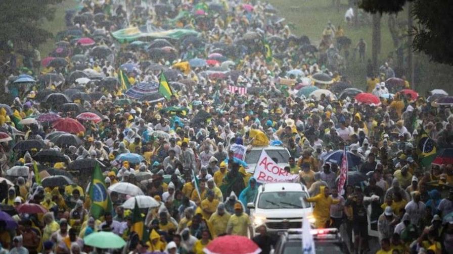 Sube a 40 el n&uacute;mero de hospitalizados por rayo que cay&oacute; cerca de seguidores de Bolsonaro en Brasil