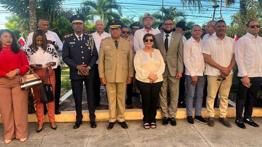 Autoridades de El Seibo conmemoran los 213 a&ntilde;os del natalicio de Juan Pablo Duarte