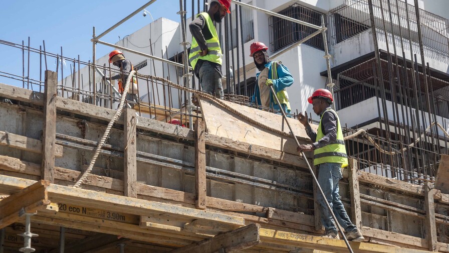 Sectores econ&oacute;micos con comportamiento diverso en enero: algunos crecen y otros caen