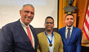 Juan Luis Vargas Molina es reconocido en 4ta entrega del Premio Nacional de la Juventud en NY