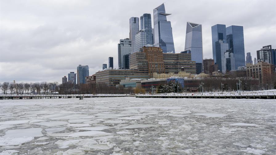 Megatormenta invernal deja 30 muertos en EE. UU.