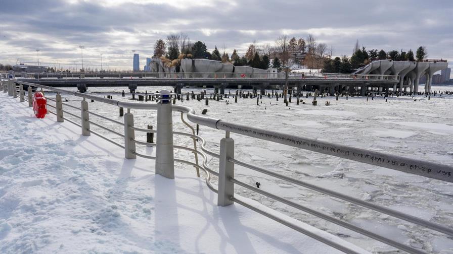 EE. UU. espera que la normalidad retorne el mi&eacute;rcoles al transporte a&eacute;reo tras el temporal