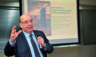 William Gilles: el derecho frente a la revoluci&oacute;n digital: adaptar las normas a la era de los datos