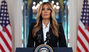Melania Trump niega v&iacute;nculos con Epstein y pide audiencia p&uacute;blica para las v&iacute;ctimas