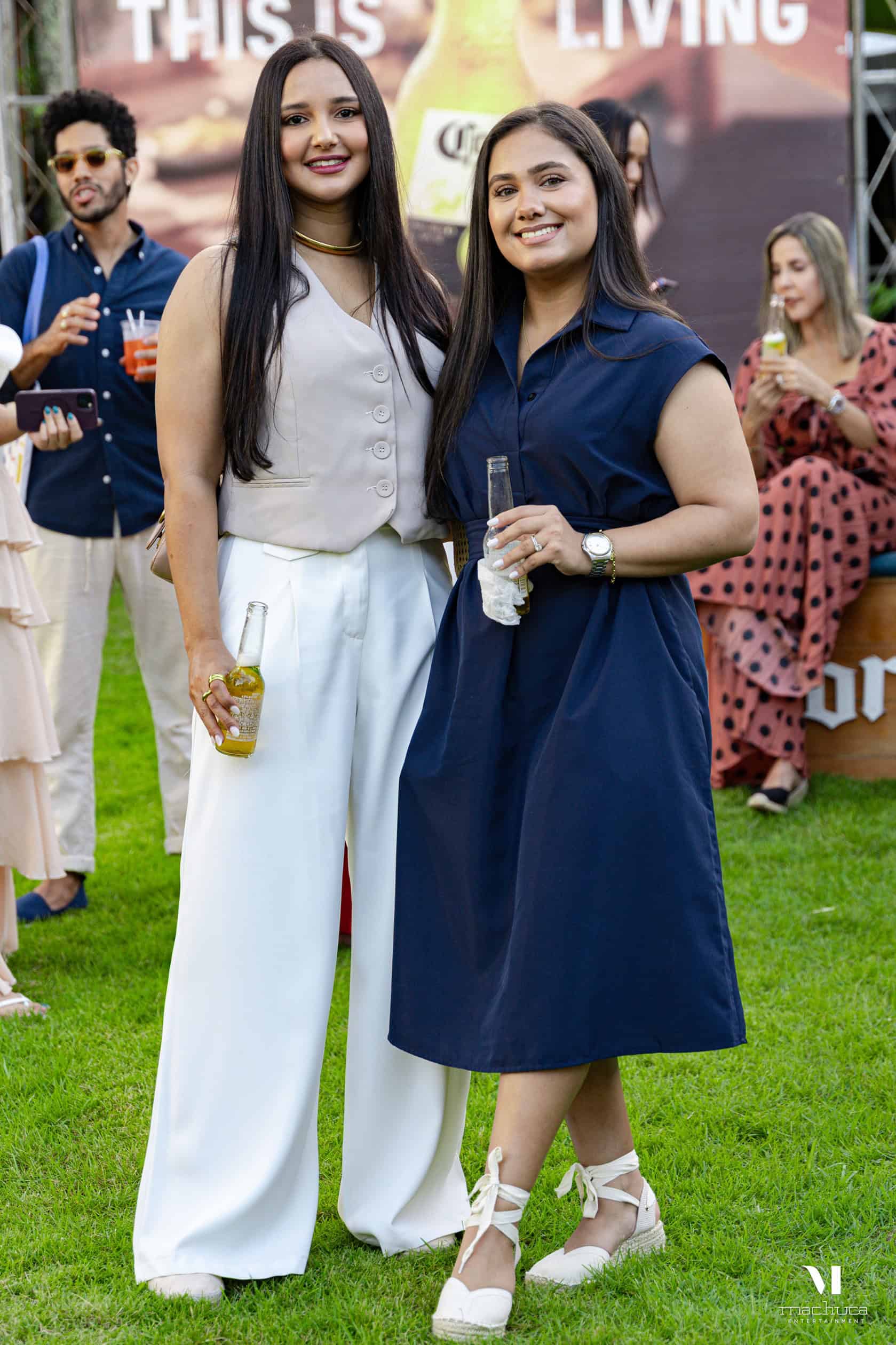 Miguelina Almanzar y Alba Jerez.