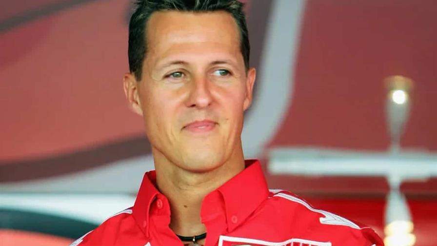 Michael Schumacher ya no est&aacute; postrado en una cama y experimenta avances en su movilidad