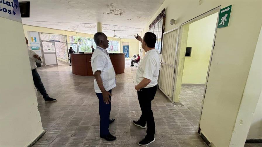 Gobierno intervendr&aacute; hospitales Rafael J. Ma&ntilde;&oacute;n, Juan Pablo Pina y Tomasina Valdez en San Crist&oacute;bal