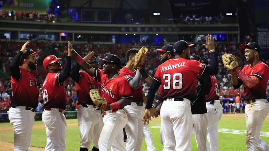 El Escogido conquista la corona 18 de la pelota invernal dominicana