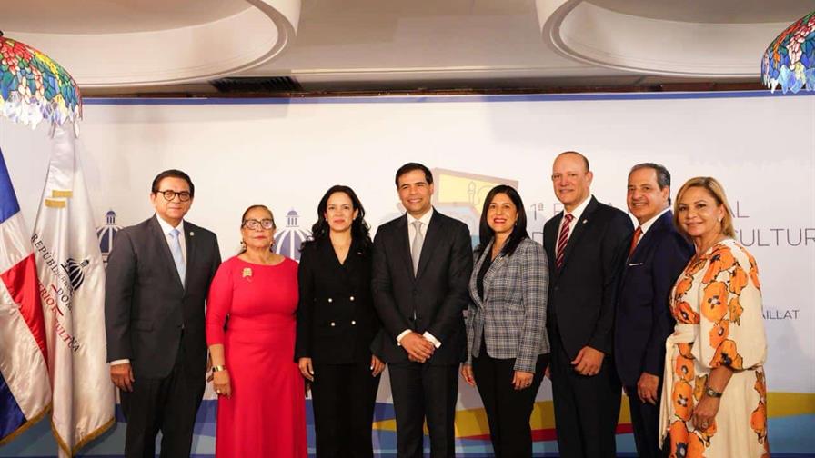 Roberto &Aacute;ngel anuncia la celebraci&oacute;n de la primera Feria Regional del Libro y la Cultura Cibao