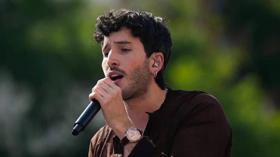 Sebasti&aacute;n Yatra anuncia su regreso a M&eacute;xico con gira Entre Tanta Gente