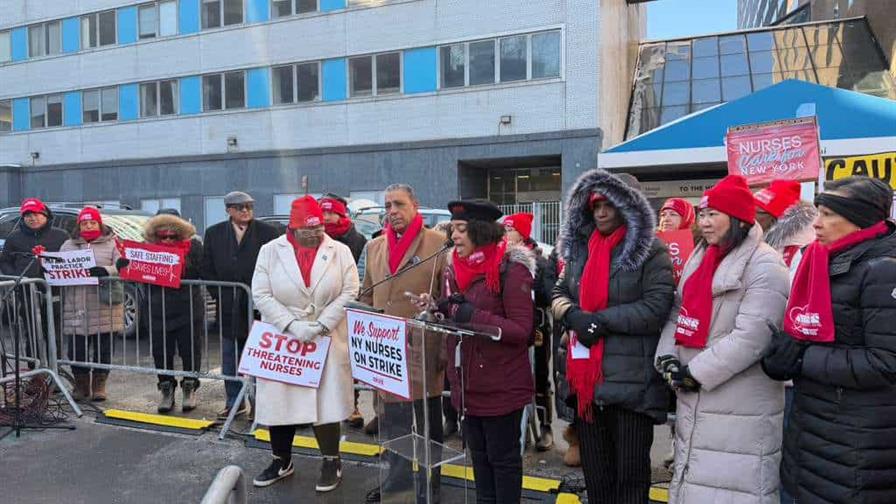 Adriano Espaillat respalda a enfermeras en huelga por mejores condiciones laborales