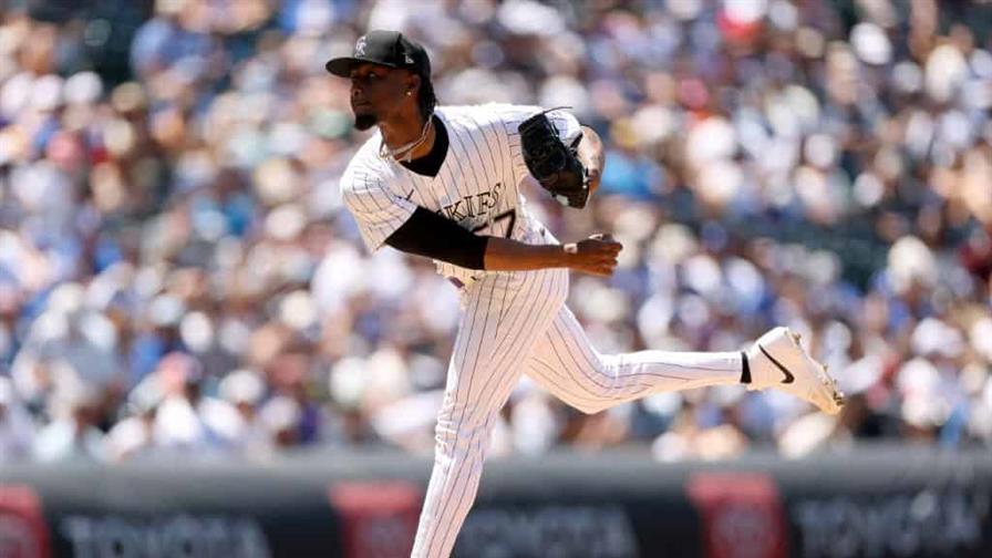 Los Yankees adquieren a &Aacute;ngel Chivilli desde los Rockies, a cambio de un prospecto