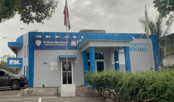 Familiares insisten que hombre muri&oacute; por golpiza mientras estaba bajo custodia policial en Gurabo