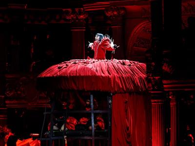 Lady Gaga en Tokio critica al ICE y apoya a comunidades inmigrantes