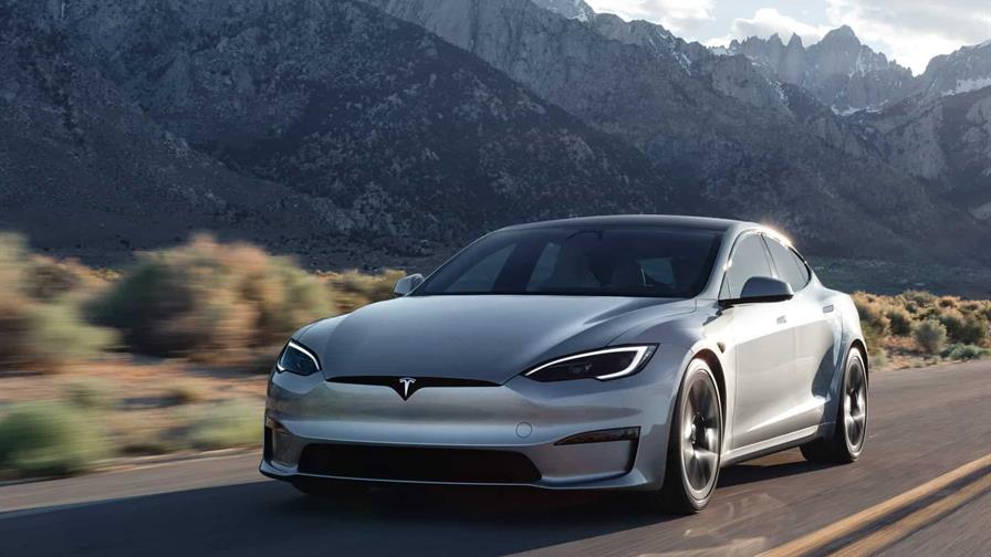 Elon Musk anuncia el fin de la producci&oacute;n de los autos Model S y Model X de Tesla